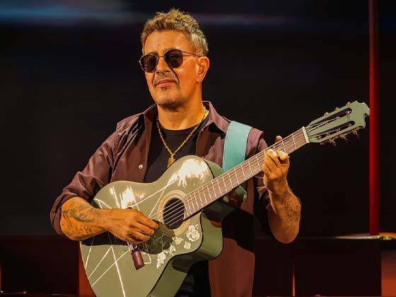 Alejandro Sanz Rosemont