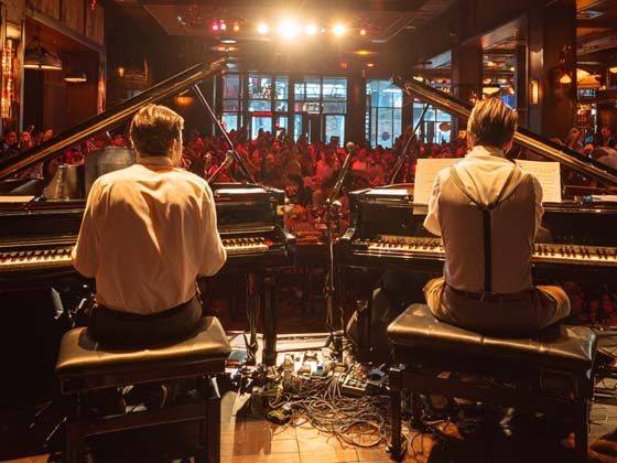 Rockin Dueling Pianos