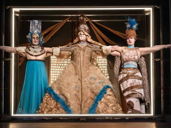 Akhnaten - Glass