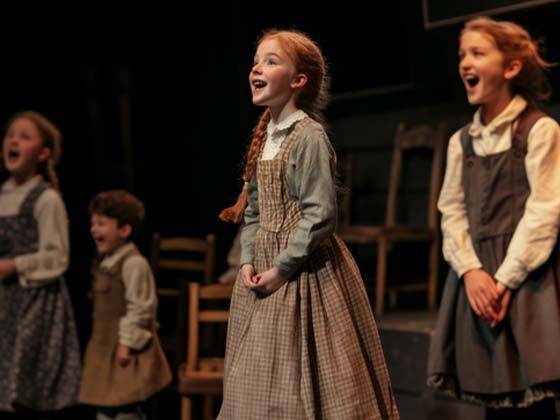 丸美屋食品ミュージカル「アニー」