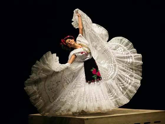 Ballet Folklórico de México de Amalia Hernández. Ingreso 20:00 h.